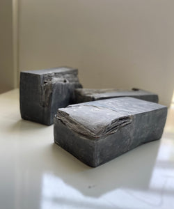 Brick(s)